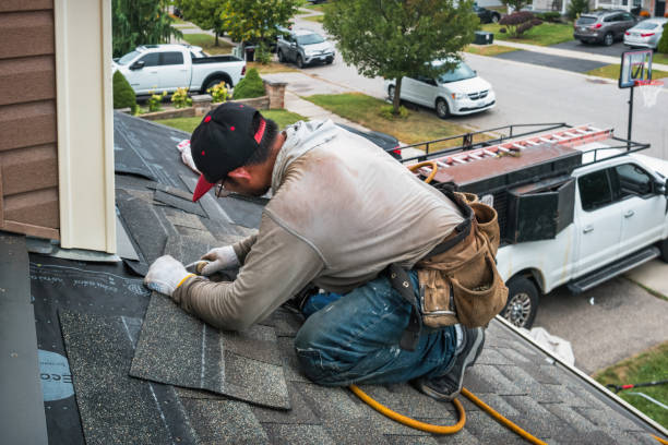 Professional Gutter Repair And Installation technician working in Fountain, MI
